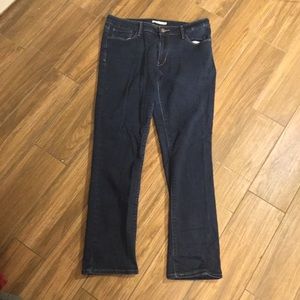 Levi’s Mid-Rise Skinny Jeans